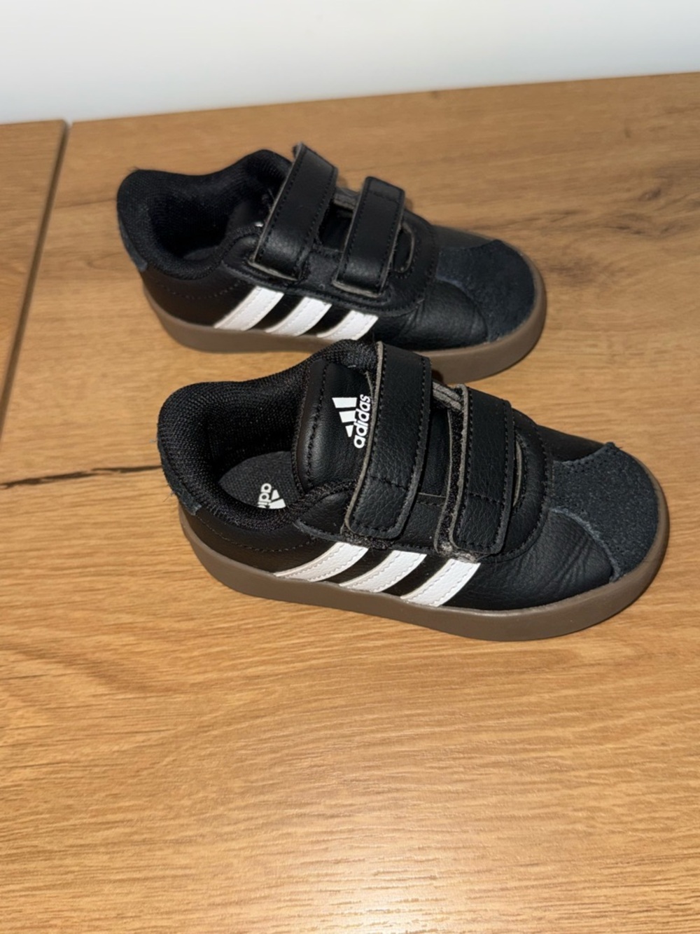 Adidas VL Court 3.0 Shoes - Picture 2 of 5